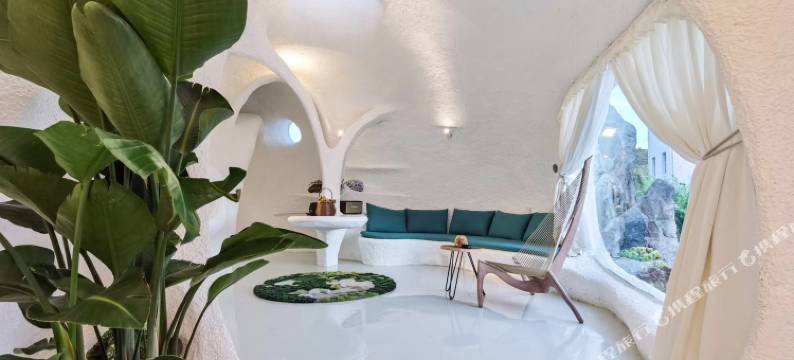 抚仙湖阑珊宿图片