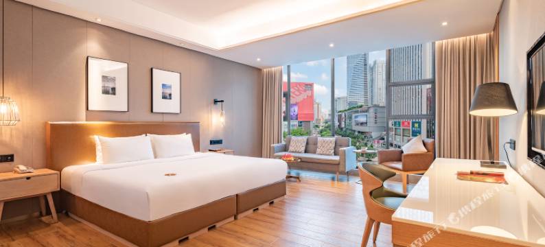 云涧酒店(重庆观音桥步行街轻轨站店)图片