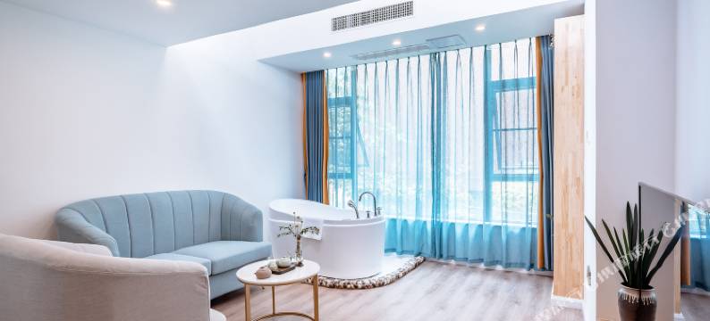 理想三旬民宿(大理古城南门店)图片