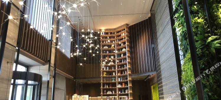 武汉中南街道口希尔顿欢朋酒店图片
