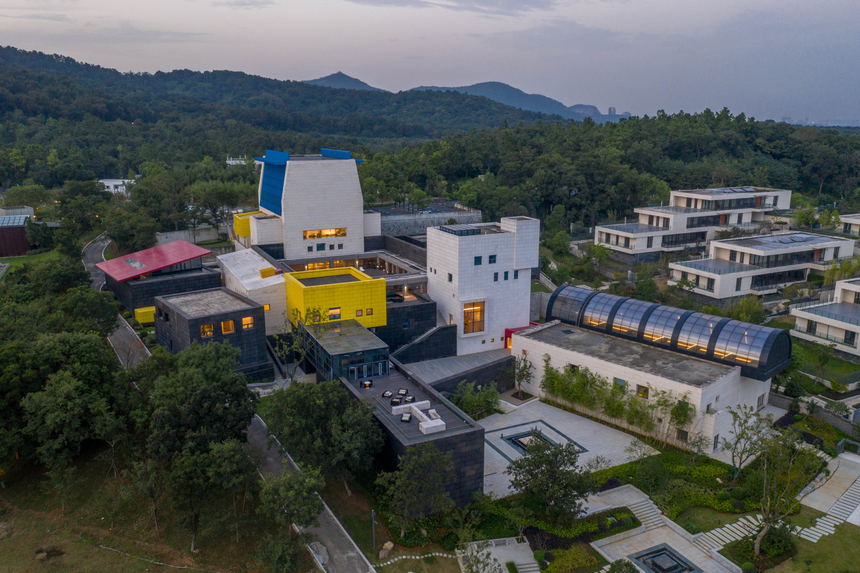 the Sifang Hotel Nanjing, Autograph Collection Over view