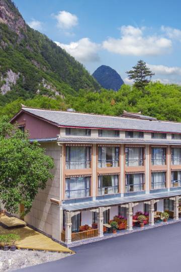 九寨沟半山月舍主题艺术度假酒店图片
