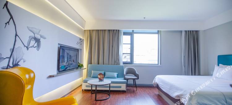 白玉兰酒店(扬州京华城望月路店)图片