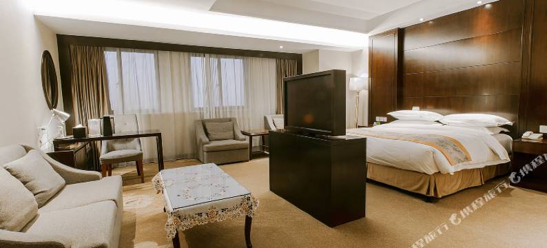 扬州泰润大酒店(万达广场江都火车站店)图片