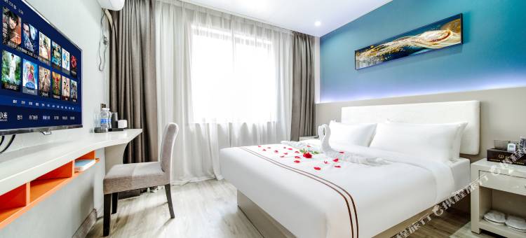 常山季朵酒店(中商广场店)图片