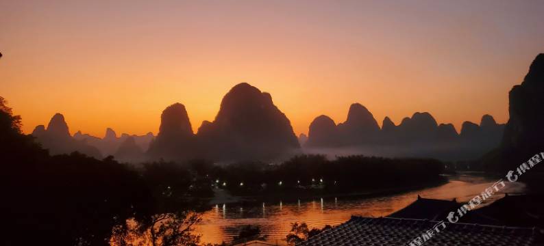 漓隐江景美宿(阳朔兴坪古镇二十元背景风景区店)图片