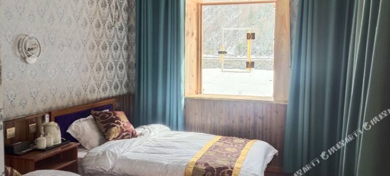 冷嘎措田野民宿图片