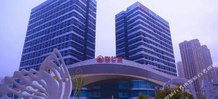 猫拾柒私人影音民宿(新郑双湖大道龙湖锦艺城店)图片