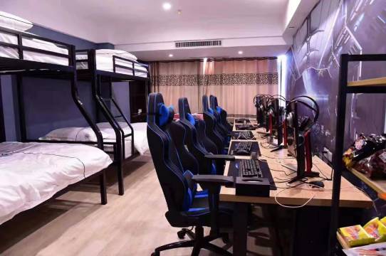 驿馨电竞酒店(上海锦秋路店)