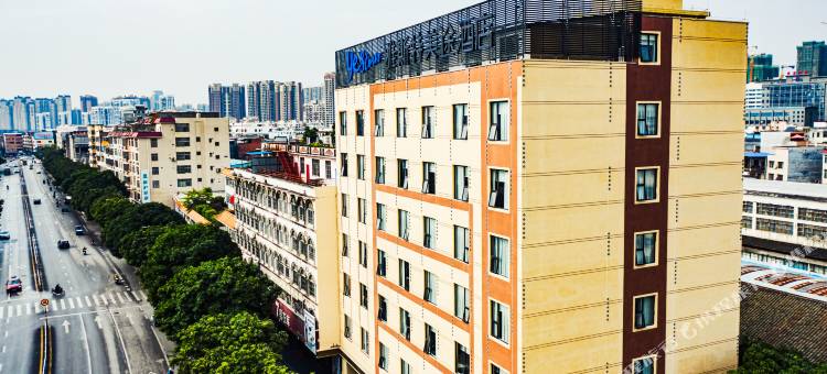 雅斯特美途酒店(贵港客世界商业文化广场高铁站店)图片