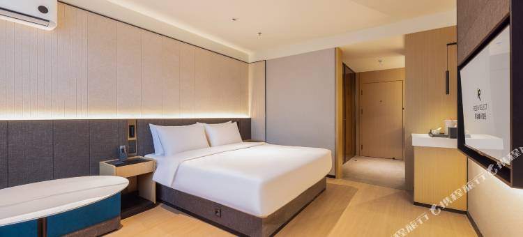 西宁力盟步行街人民公园丽呈睿轩酒店图片