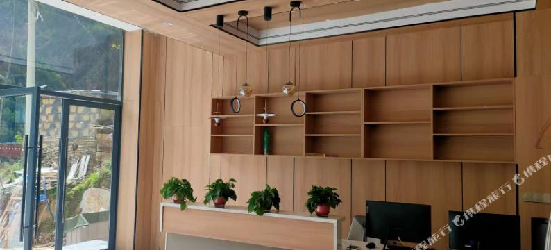 四姑娘山诗与远方民宿图片