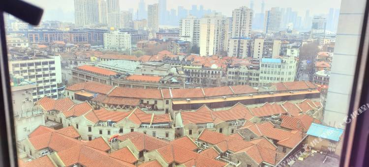 冠辰公寓(江汉步行街店)图片