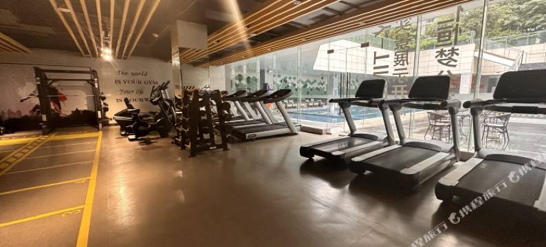 鹏梦公寓(深圳龙岗愉园地铁站店)图片