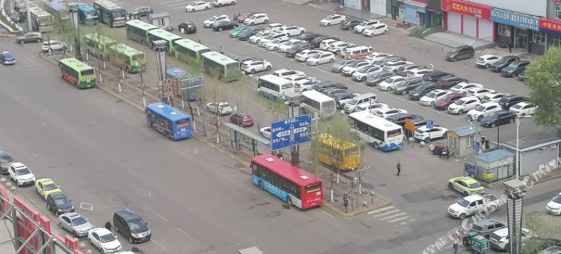 岚栖服务公寓(万达店)图片