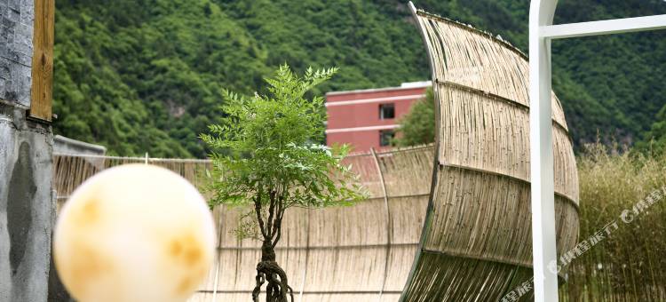 清河瑞锦温泉度假酒店(理县毕棚沟景区理小路店)图片