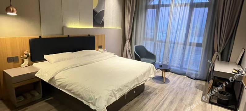 知夜优选酒店(甘旗卡火车站店)图片