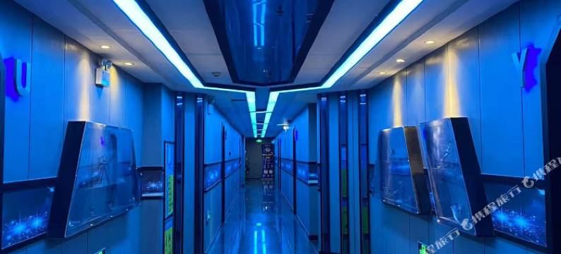 蓝焰电竞民宿图片