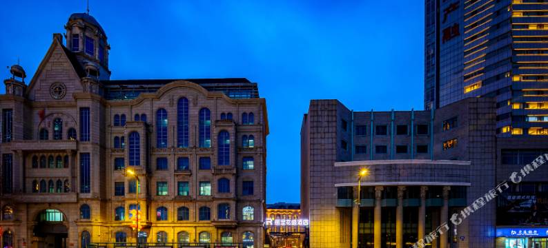 丽呈花盛酒店(哈尔滨中央大街防洪纪念塔店)图片