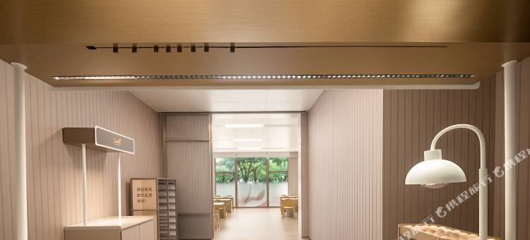 汉庭快捷酒店(钦州长融世贸广场店)图片
