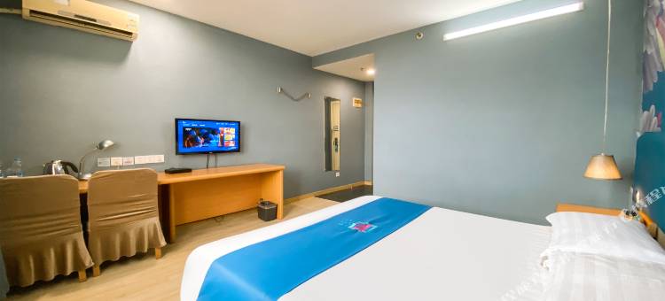 派酒店(昆山友谊医院青阳南路店)图片