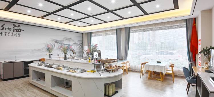 素柏·云酒店(六安叶集胜利时代广场店)图片