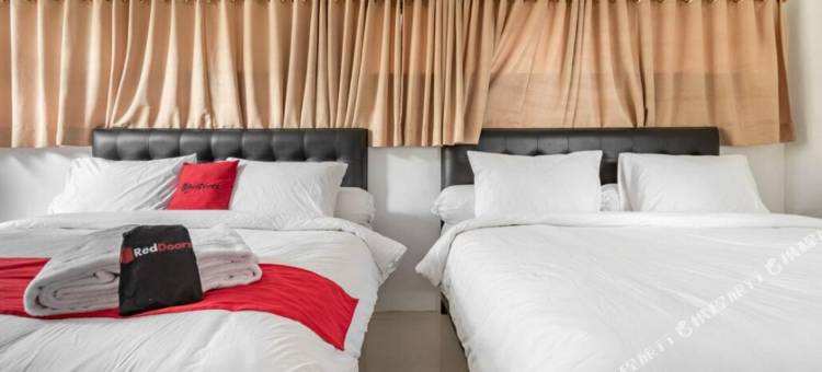 RedDoorz @ Mega Indah Villa Estate G16图片