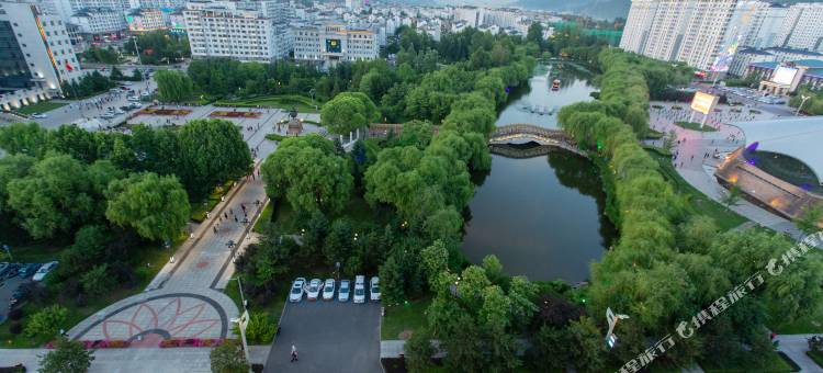 集安长城公馆酒店(大吉他广场店)图片