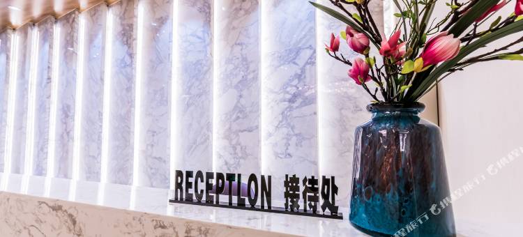 杭州锦华庭国际酒店(临平银泰城邱山大街地铁站店)图片