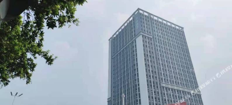 轻时光Loft影院公寓(佛山鹏瑞利季华广场金铂中心店)图片