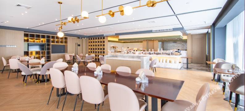 武汉天地汉口江滩亚朵酒店图片