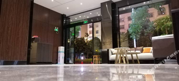 啟瑞酒店(大理高铁站店)图片