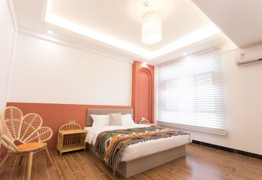 Warm House Nankun Mountain Hotel Overview