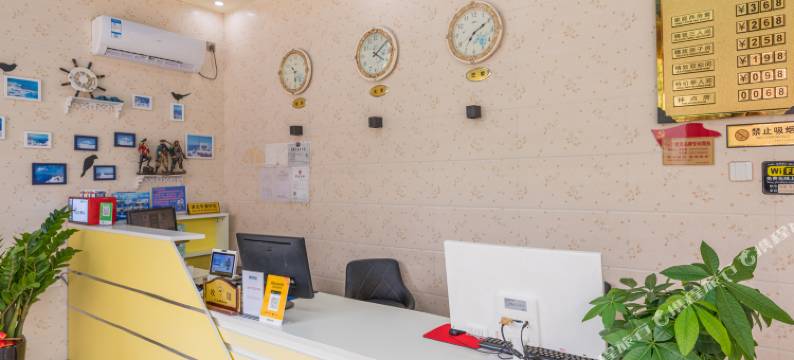 北海银滩海堡主题酒店图片