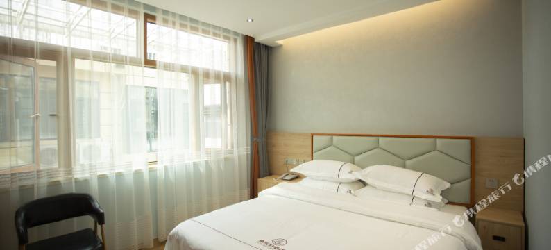 盘州雅乐轩酒店图片