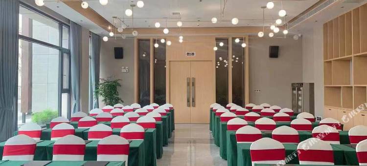 岳阳悦栖酒店(熊猫苑店)图片