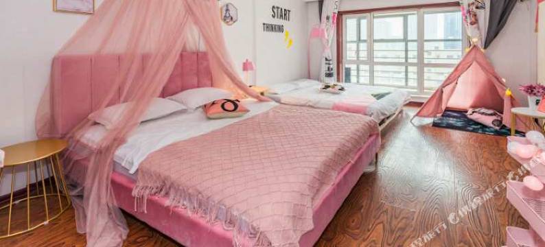 忆语流年影院设计民宿(大连和平广场店)图片