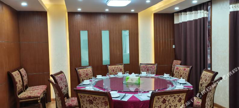 石油宾馆(合肥三里庵地铁站店)图片