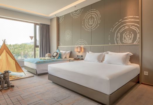 JIN YUN JIN JIANG INTERNATIONAL HOTELHotel Overview