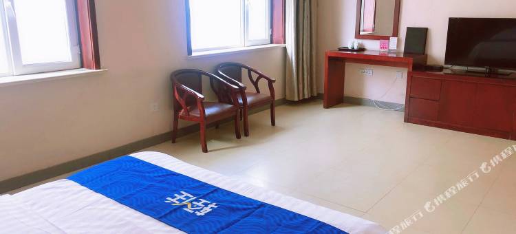 轻住·麦豪斯商务酒店(乌拉山西站店)图片