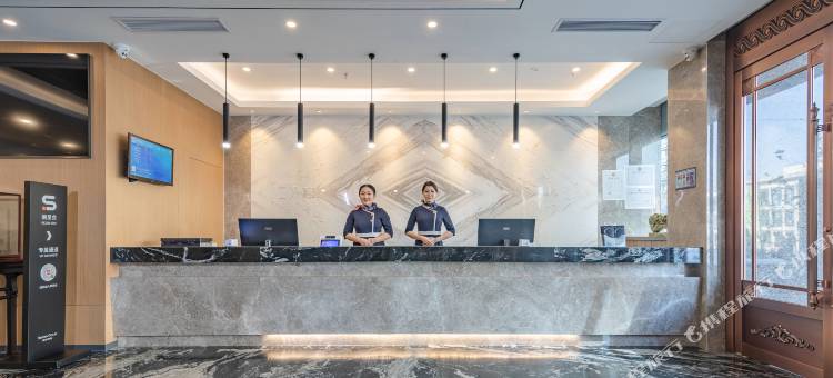 日照丽呈睿轩酒店(万平口景区万达广场店)图片