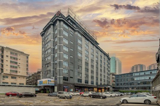 柏纳酒店惠州港惠购物中心店