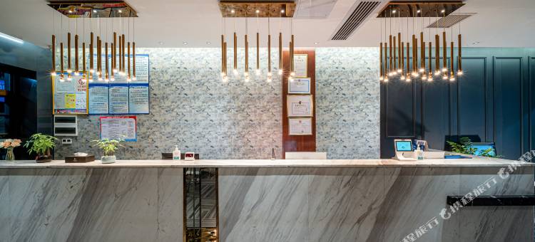 贵港丽港酒店(凤凰一街店)图片