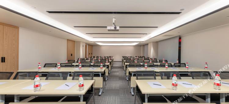 丽怡酒店(天津静海团泊大学城店)图片