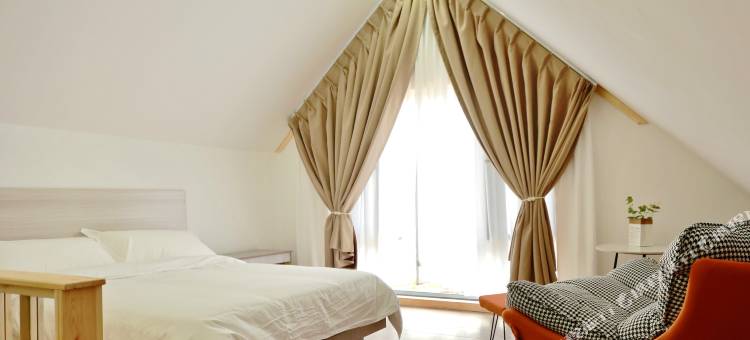 白哈巴沁尘雅苑图片