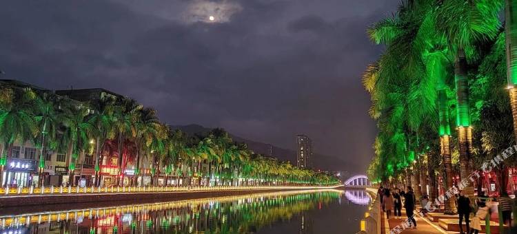 富宁鼎冠精品酒店图片