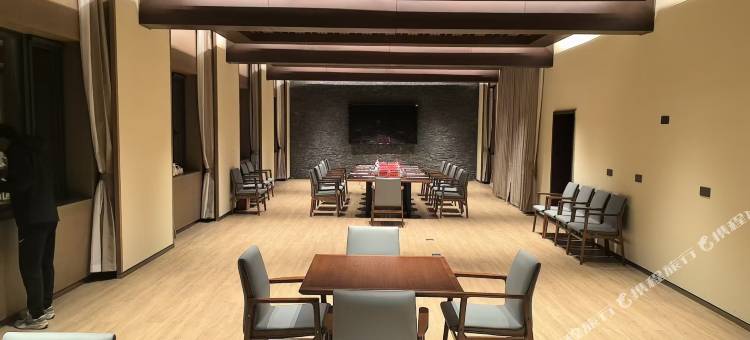 北京半隐星空酒店(百花山店)图片