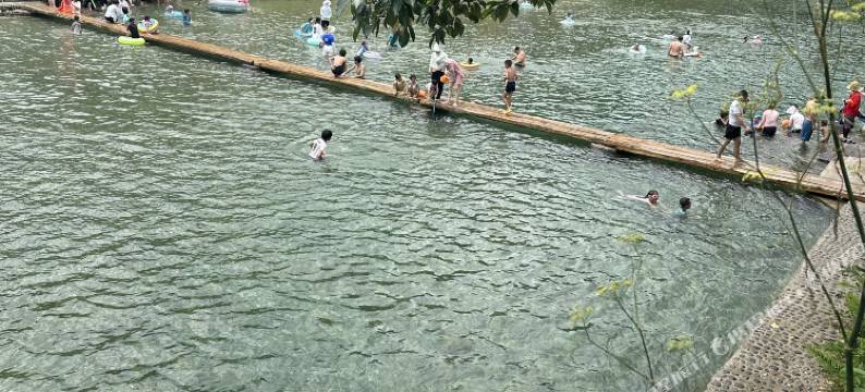 小丹江苗寨夏悦美宿图片