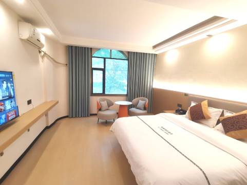 清镇盈捷假日酒店