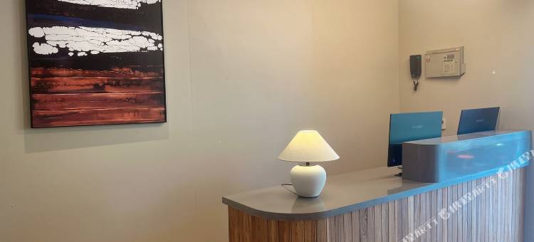 巴中泊里酒店(江北客运中心巴人广场店)图片